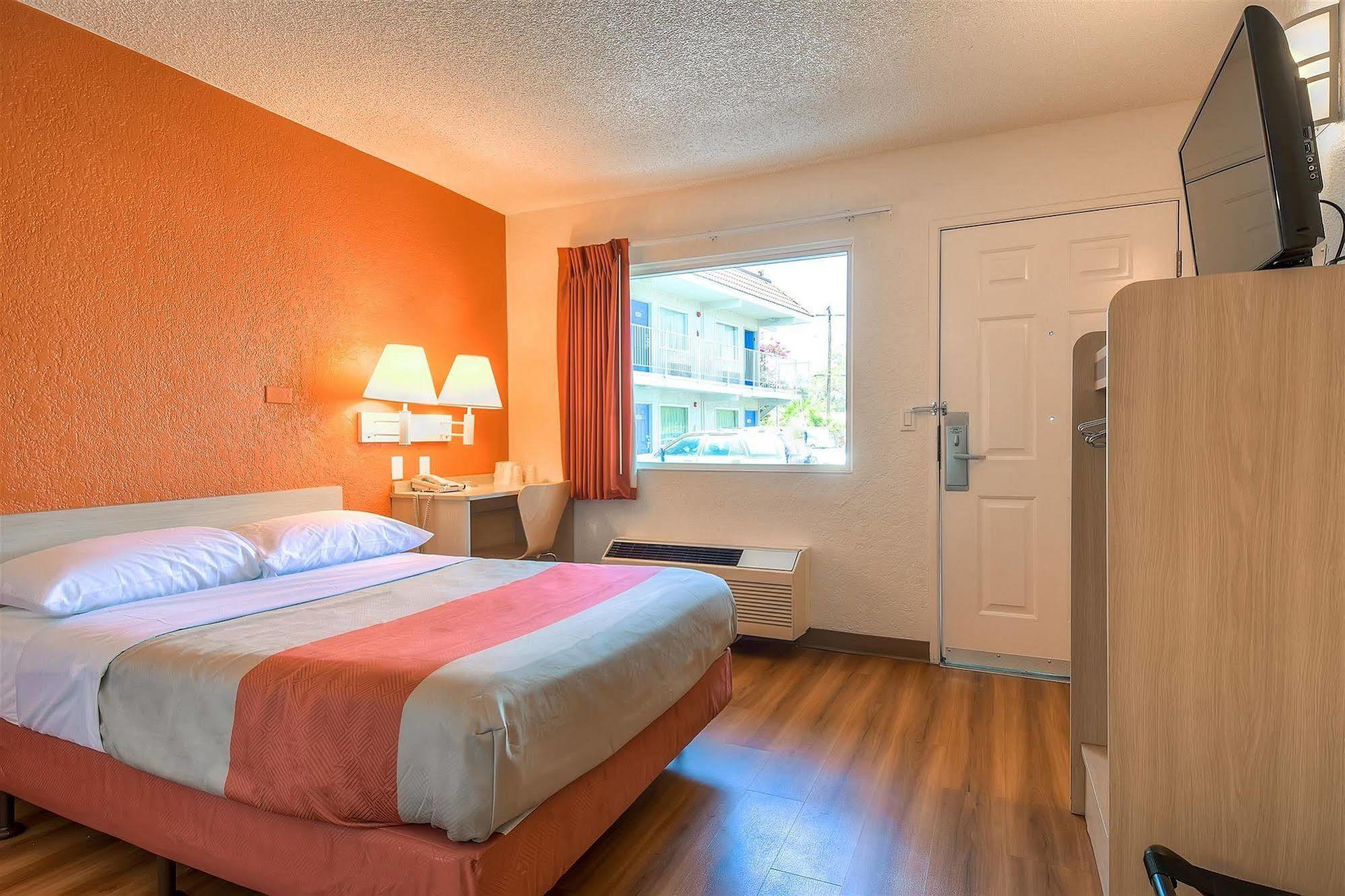 Motel 6-Norwalk, Ca - Los Angeles Esterno foto