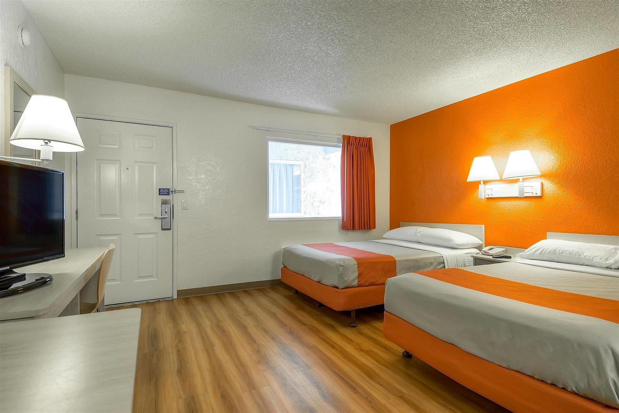 Motel 6-Norwalk, Ca - Los Angeles Esterno foto